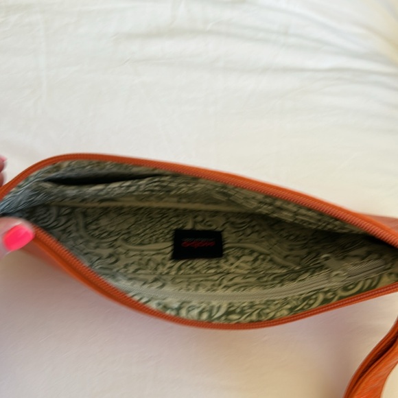 BRAND NEW !! HOBO orange leather w/ silver hardware wristlet/ clutch/ wallet - Picture 7 of 11